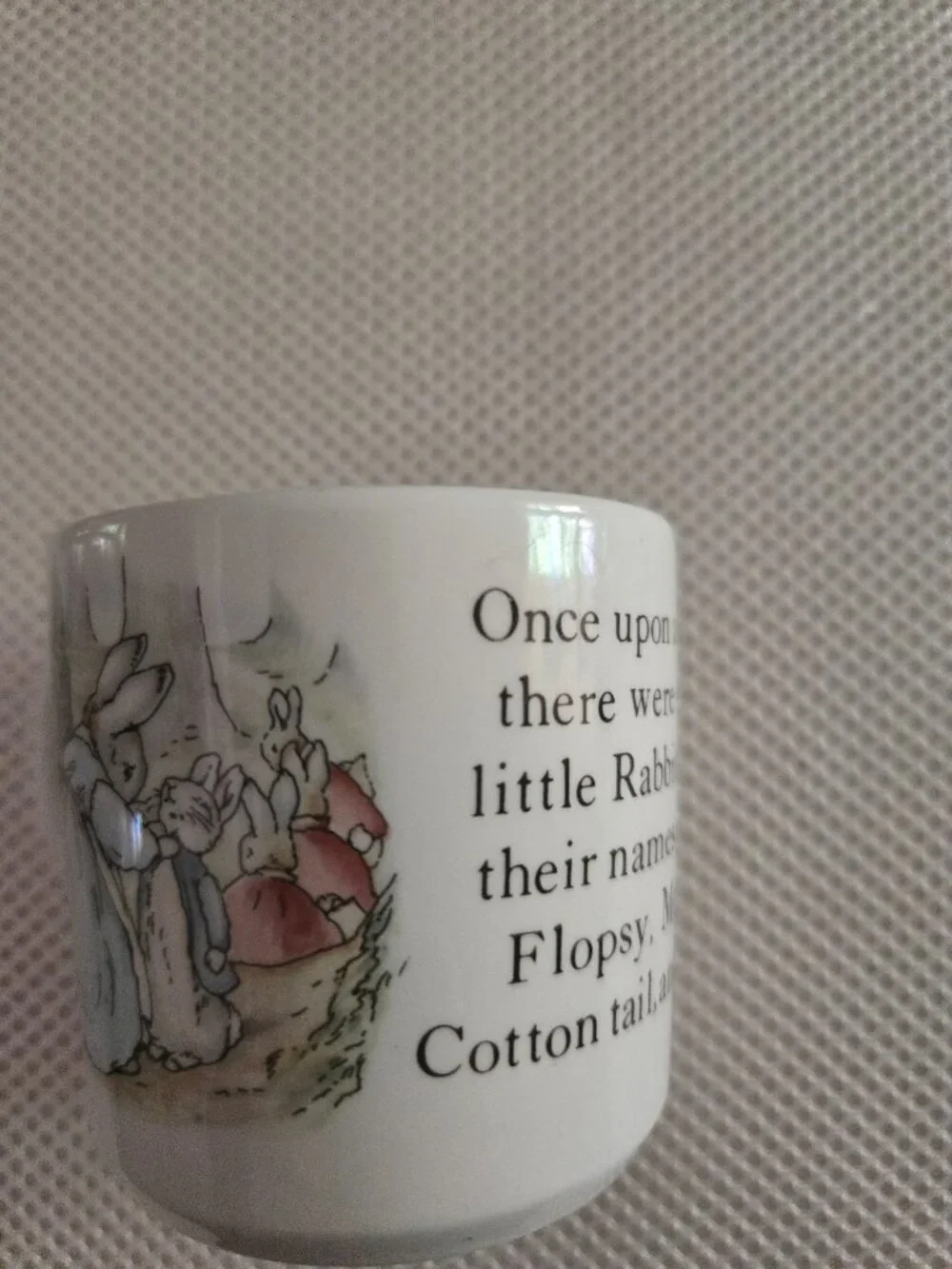 Peter Rabbit Collectable cup - Picture 2 of 6